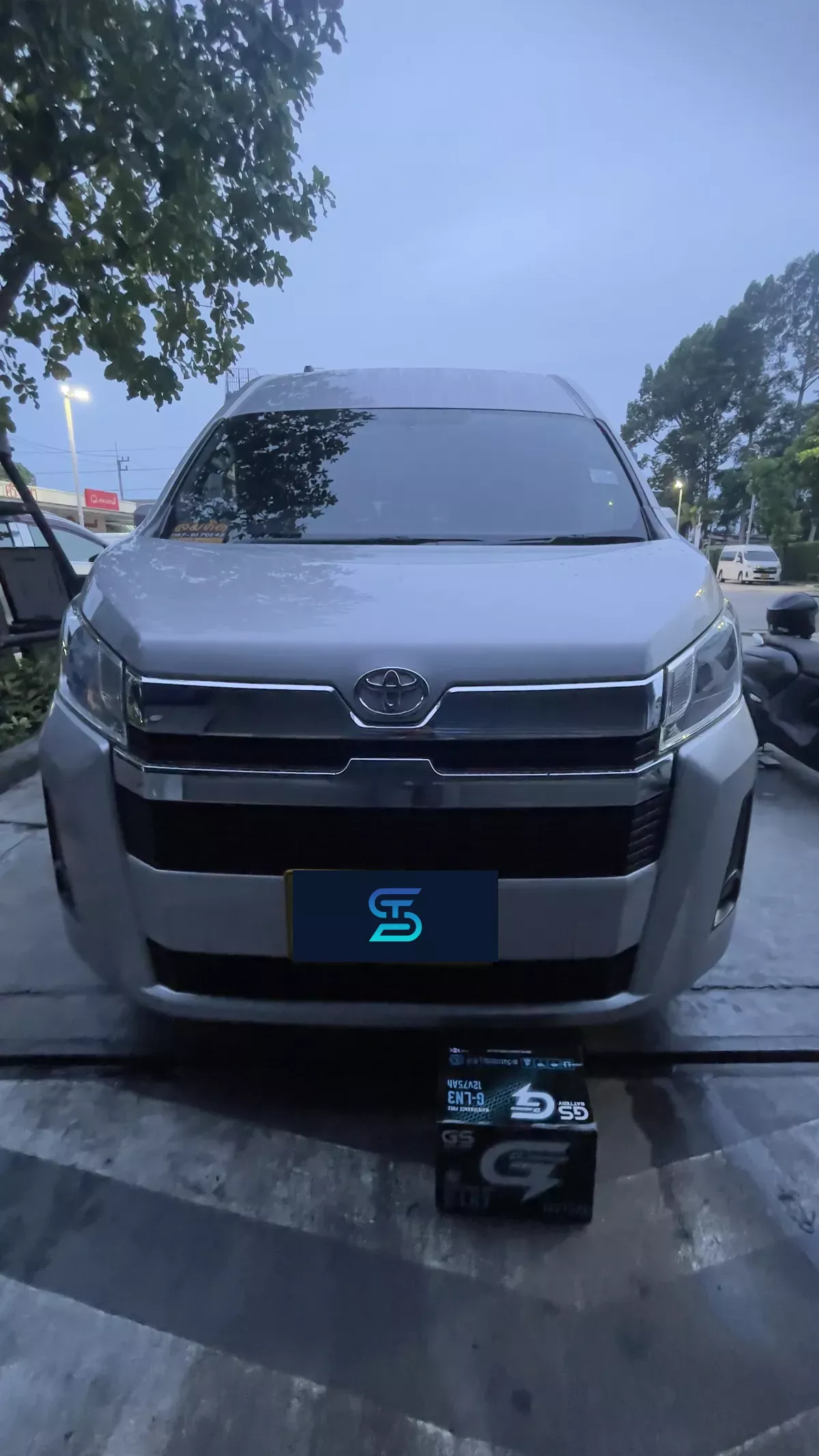 ติดตั้งแบตเตอรี่ GS G-LN3 รถ TOYOTA Commuter 2.8 ที่ ปตท.ดาราสมุทร โดย เอส.ที.แบตเตอรี่ ศรีราชา ชลบุรี