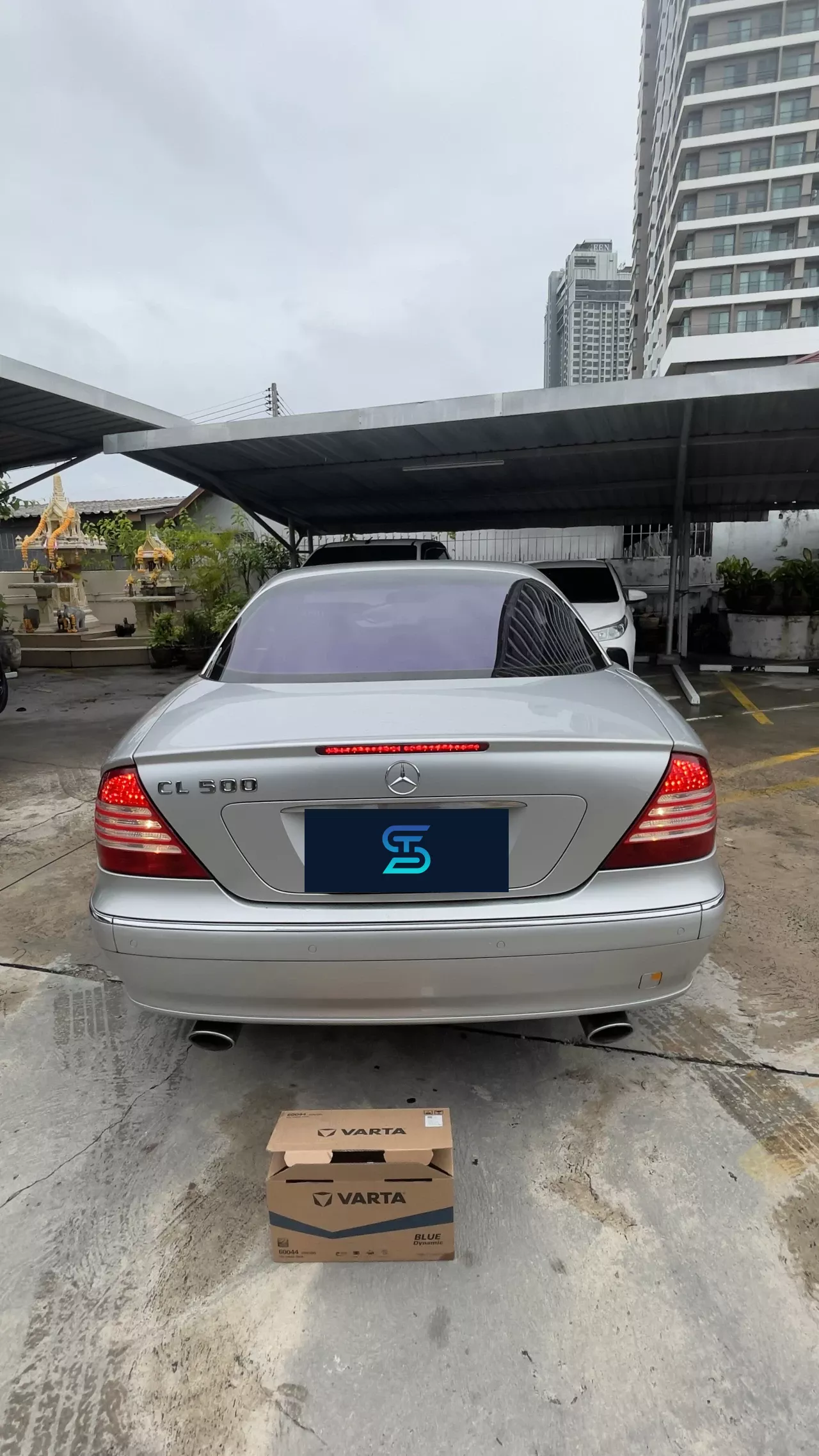 ติดตั้งแบตเตอรี่ VARTA 60044 DIN100 LN5 MERCEDES-BENZ S-Class Coupé CL500 (W215) V8 5.0 (ปี 1999–2006) (1999–2006) ปรัชญาอพาร์ทเมนท์ วังหิน เอส.ที.แบตเตอรี่ ศรีราชา ชลบุรี